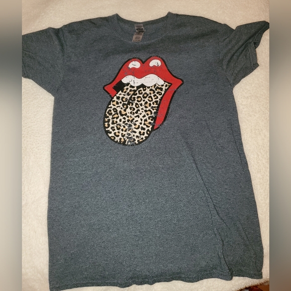 Kiss Tops - Womens Size Small. Rolling Stone t-shirt.  Gray